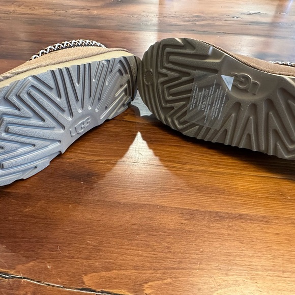 Kids Tazman uggs BRAND NEW no box size 3 - Picture 2 of 5